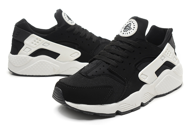 basket nike huarache blanche